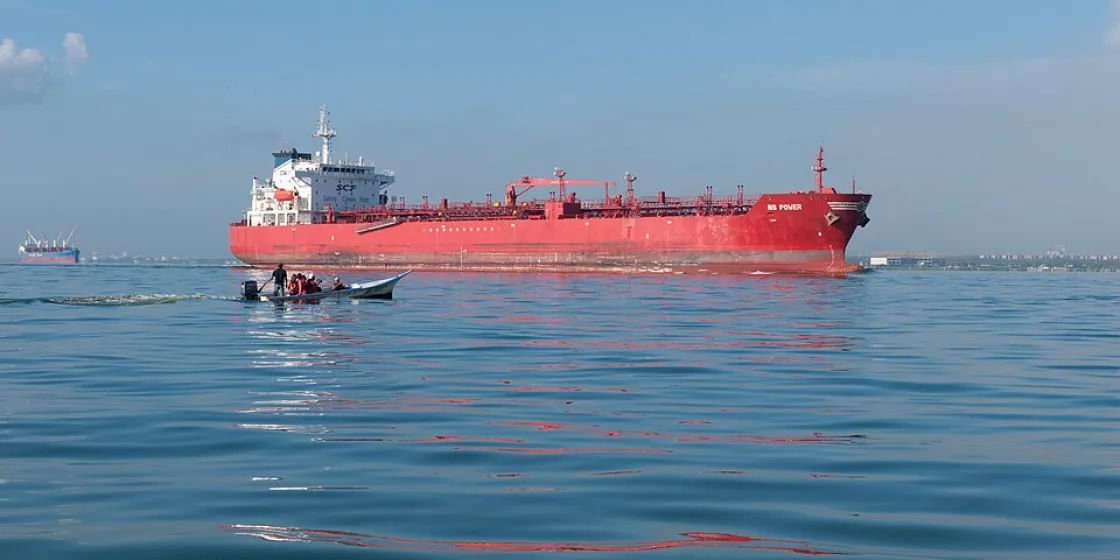 Öltanker im Mittelmeer