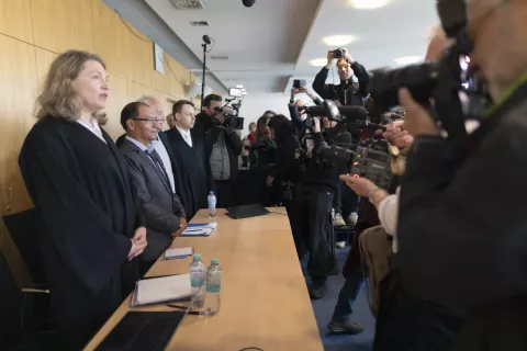 Anwältin Roda Verheyen und der Kläger Saúl Luciano Lliuya im OLG Hamm