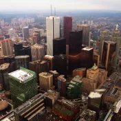 Finanzdistrikt von Toronto, der größten Stadt Kanadas. (Foto: Ken Lund/​Flickr)