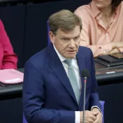 Außenminister Johann Wadephul im Bundestag 