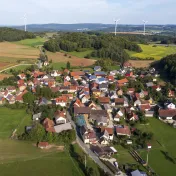 Luftaufnahme von Gemeinde in Deutschland